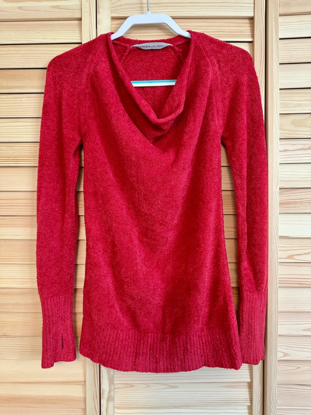 Athleta Cuddle Up Cozy Sweater Red Women XS Fuzzy Cowl Neck‎ Top